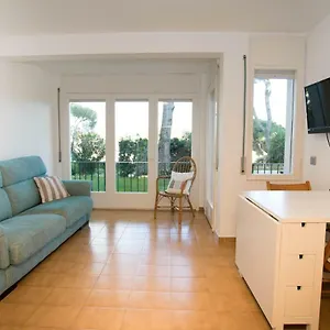 https://espectacular-apartamento-en-el-corazon-de-calella.topcostabravahotels.com